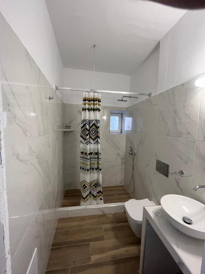 Firaxenia Rooms 외부 사진