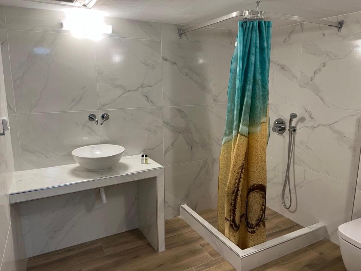 Firaxenia Rooms 외부 사진